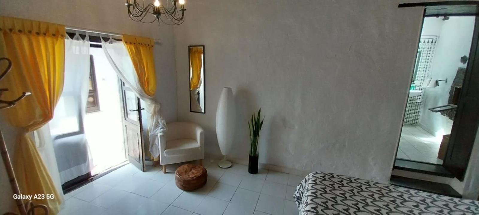 Suite Casa Rural Los Patios, Conil Tías Eksteriør bilde